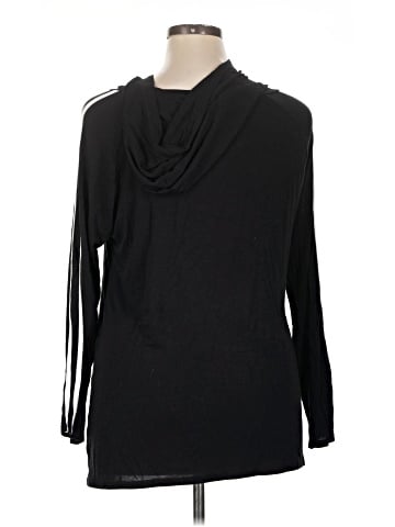Free Kisses Long Sleeve Top (view 2)