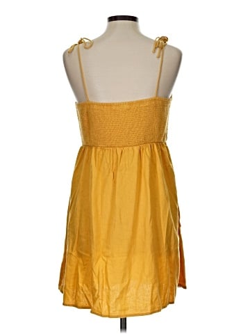 Old Navy Casual Dress (view 2)