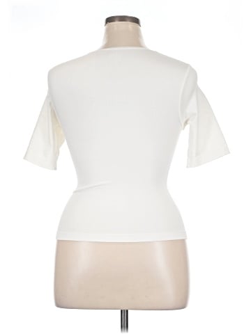 Yitty Short Sleeve T-Shirt (view 2)