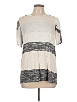 Lularoe Short Sleeve T-Shirt (view 1)