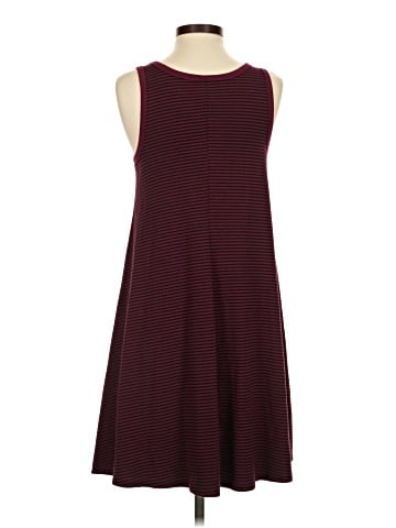 Old Navy Casual Dress (view 2)