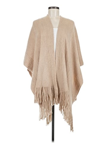 Do Everything in Love Poncho (view 1)