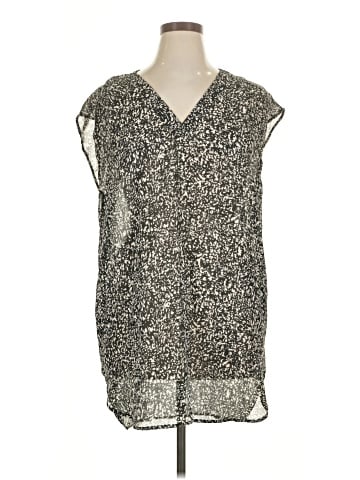 H&M Sleeveless T-Shirt (view 1)