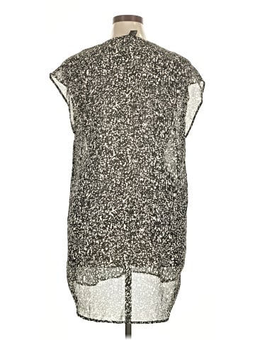 H&M Sleeveless T-Shirt (view 2)