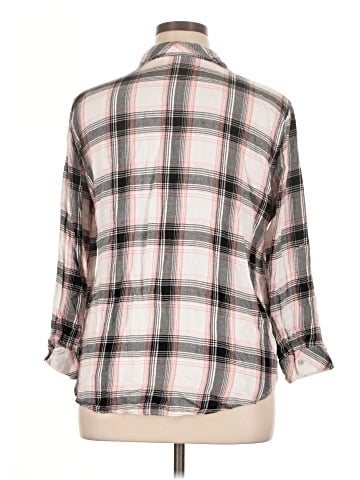 Holding Horses 3/4 Sleeve Button-Down Shirt (view 2)