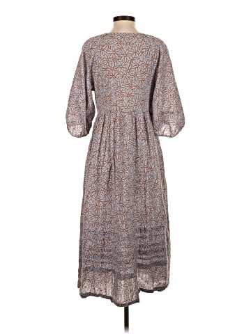 Madewell Marianna Puff-Sleeve Midi Dress in Dream-On Daisies (view 2)