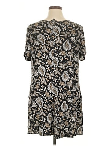 Lane Bryant Outlet Short Sleeve Blouse (view 2)