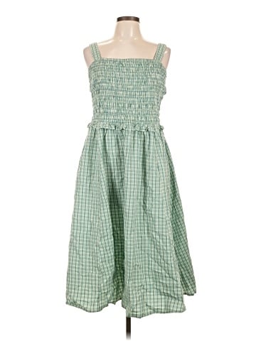 Old Navy Casual Dress (view 1)
