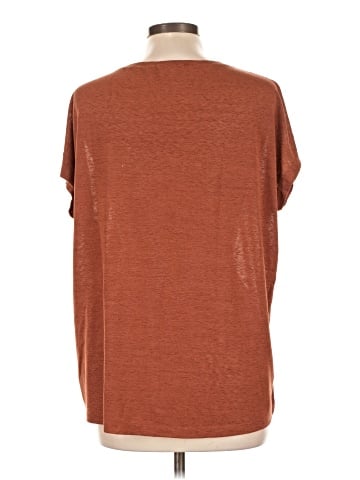 Caslon Short Sleeve T-Shirt (view 2)
