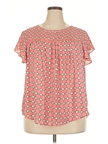 Ava & Viv Short Sleeve Blouse (view 1)
