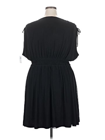 Old Navy Casual Dress (view 2)