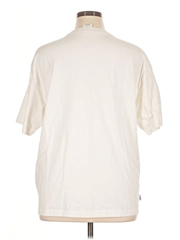 Nike Short Sleeve T-Shirt (view 2)