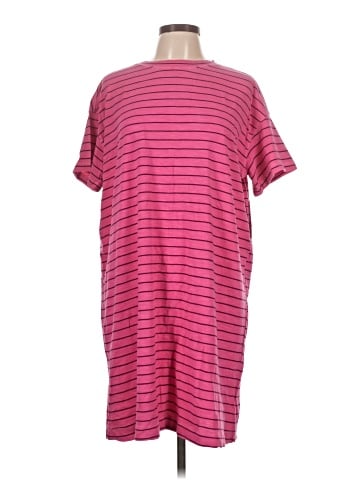 Old Navy Casual Dress (view 1)