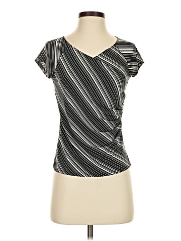 Xhilaration Short Sleeve Top (view 1)
