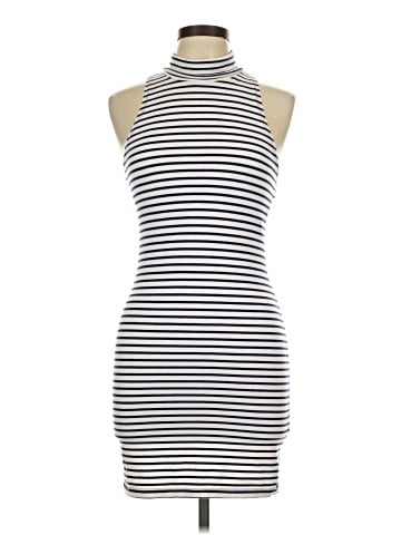 Forever 21 Casual Dress (view 1)