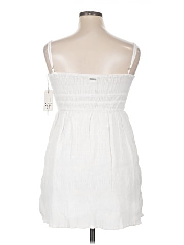 Billabong Casual Dress (view 2)