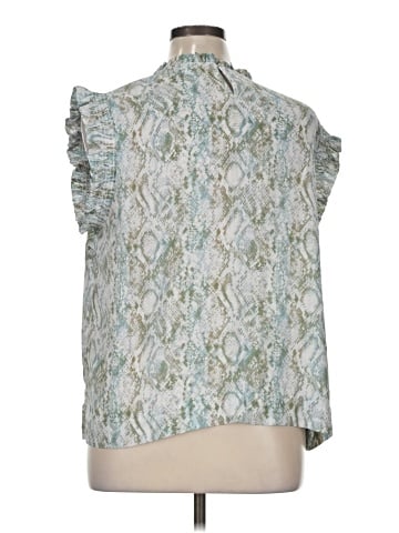 DR2 Sleeveless Blouse (view 2)