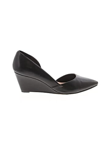 Kelly & Katie Wedges (view 1)