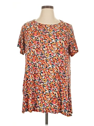 T Tahari Short Sleeve T-Shirt (view 1)