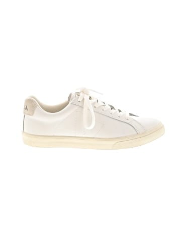 VEJA Sneakers (view 1)