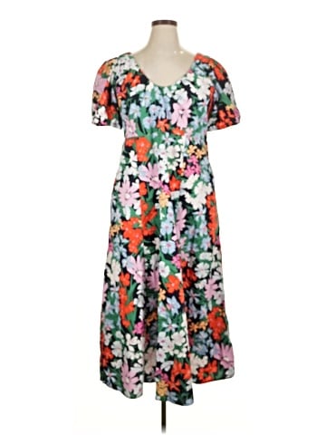 Old Navy Casual Dress (view 1)