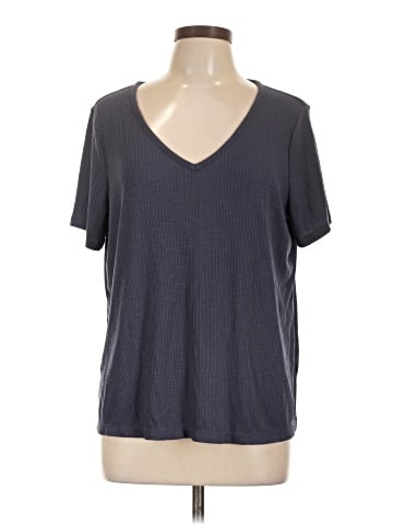 Old Navy Short Sleeve T-Shirt (view 1)