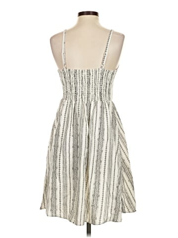 Old Navy Casual Dress (view 2)
