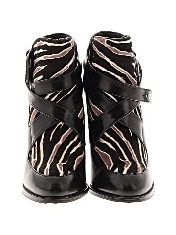 Tod's Ankle Boots (view 2)