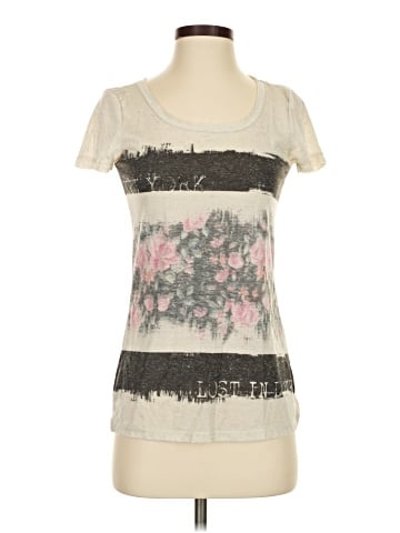 Maurices Short Sleeve T-Shirt (view 1)
