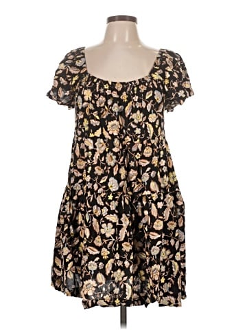 Old Navy Casual Dress (view 1)