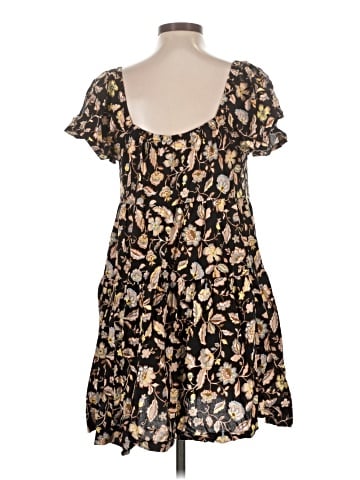 Old Navy Casual Dress (view 2)
