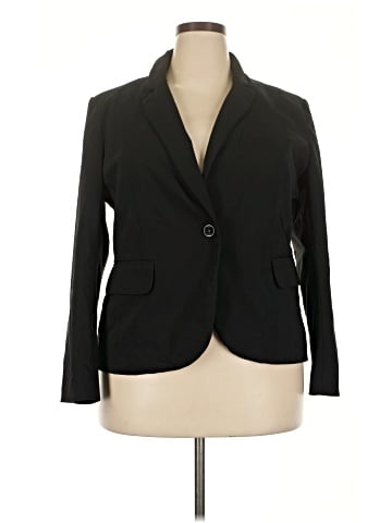Ricki's Blazer (view 1)