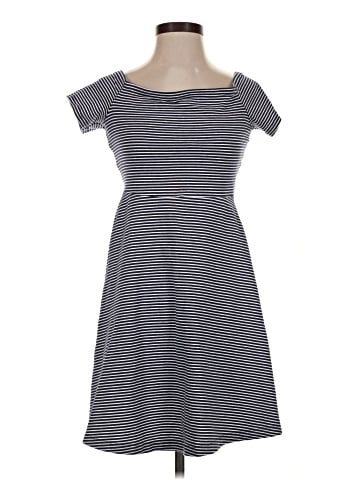 Old Navy Casual Dress (view 1)