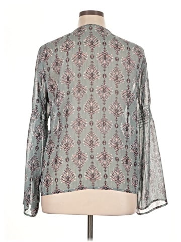 Eyeshadow 3/4 Sleeve Blouse (view 2)