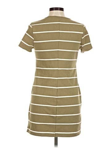 Old Navy Casual Dress (view 2)