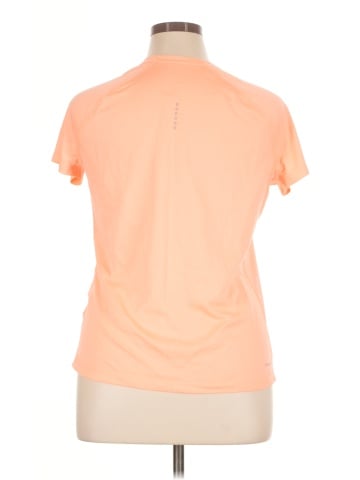 Nike Active T-Shirt (view 2)