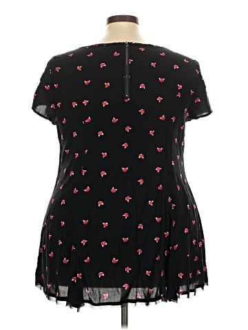 Torrid Short Sleeve Top (view 2)