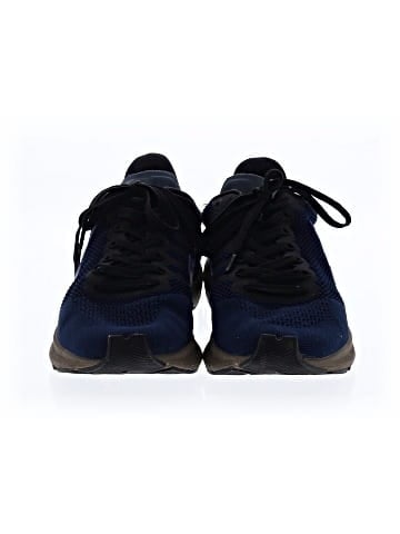 VEJA Sneakers (view 2)
