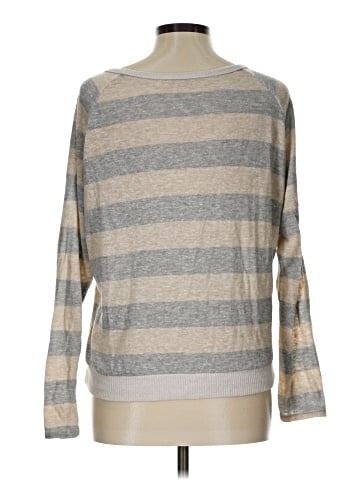 Charlotte Russe Pullover Sweater (view 2)