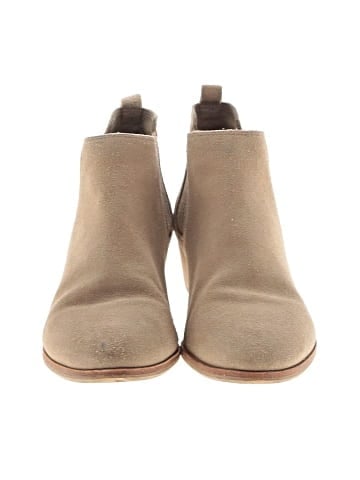 MICHAEL Michael Kors Ankle Boots (view 2)