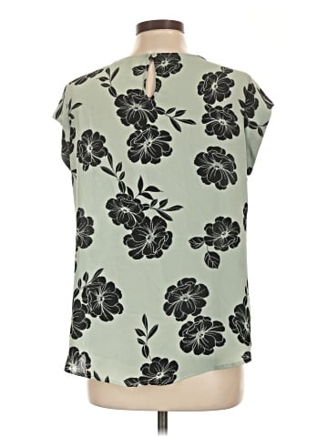 41Hawthorn Sleeveless Blouse (view 2)