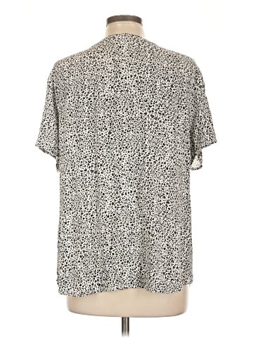 Amazon Essentials Short Sleeve Blouse (view 2)