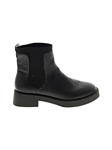 Kenneth Cole REACTION Boots (view 1)