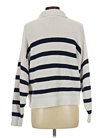 Old Navy Pullover Sweater (view 2)