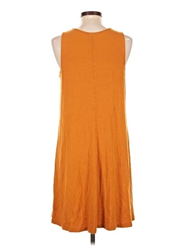 Old Navy Casual Dress (view 2)