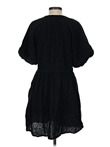 Old Navy Casual Dress (view 2)