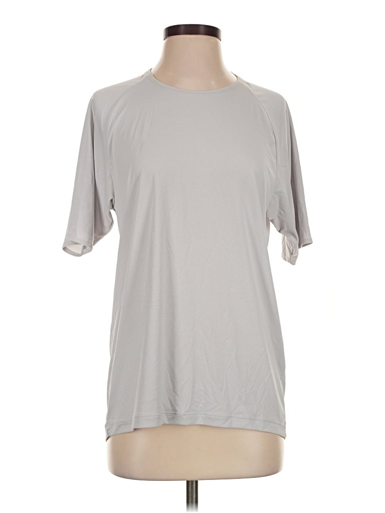 Pre-owned Uniqlo Active T-shirt In Gray