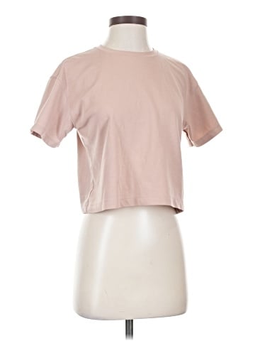 Uniqlo Short Sleeve T-Shirt (view 1)