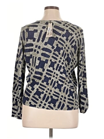 Nic + Zoe 3/4 Sleeve Top (view 2)