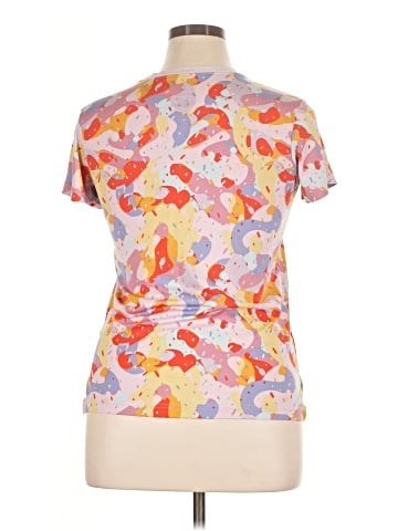 Nike Short Sleeve T-Shirt (view 2)